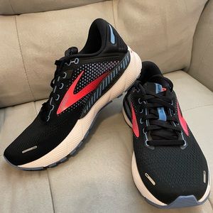 Brooks Adrenaline GTS 22 Women’s Size 10 Black/Pink/Blue Running Shoes